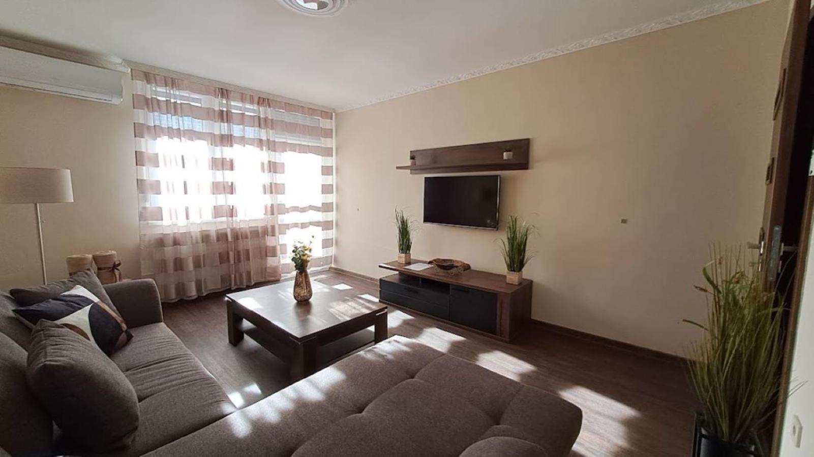 Szilfak City Apartman Hajdúszoboszló 外观 照片