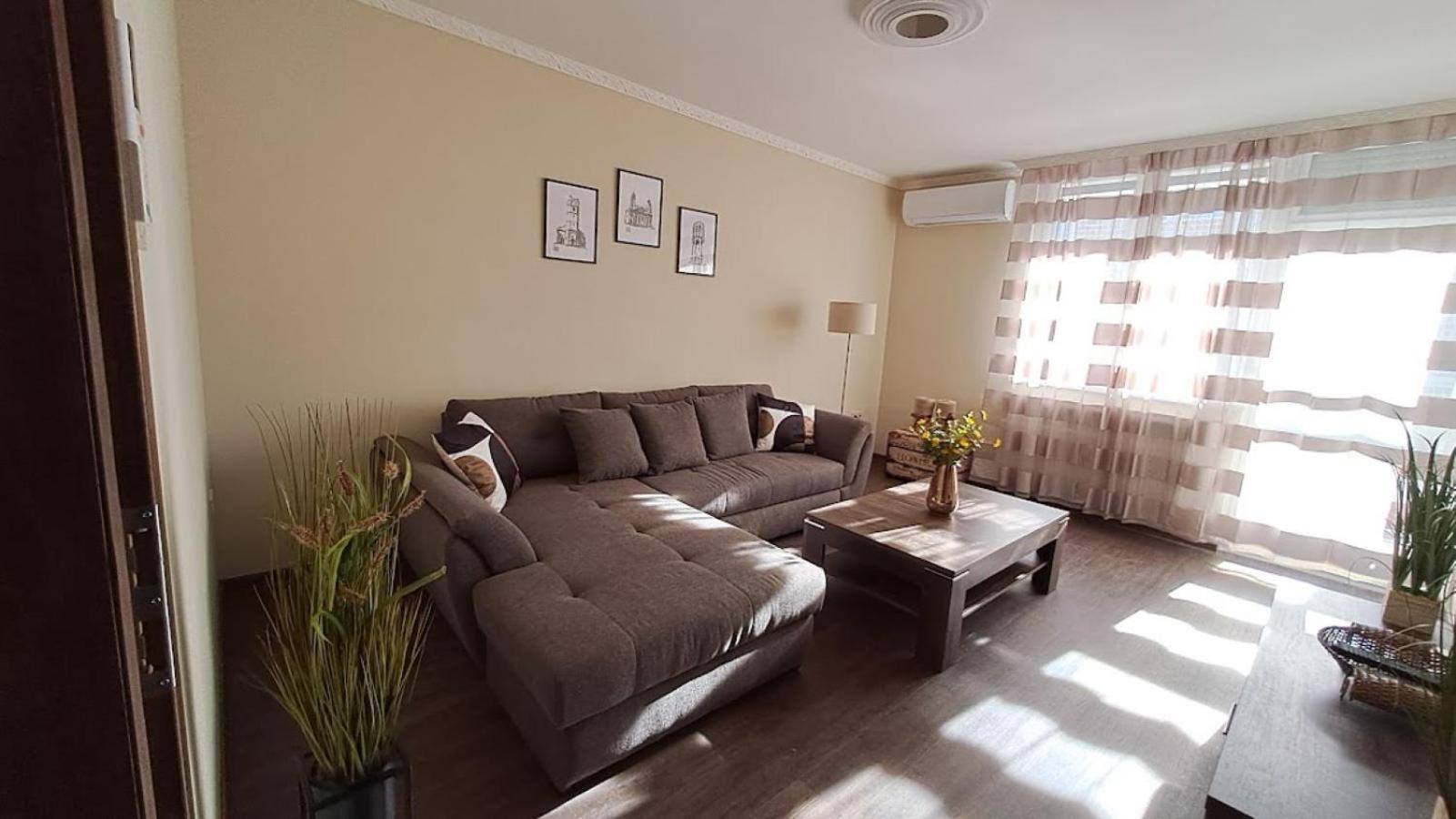 Szilfak City Apartman Hajdúszoboszló 外观 照片