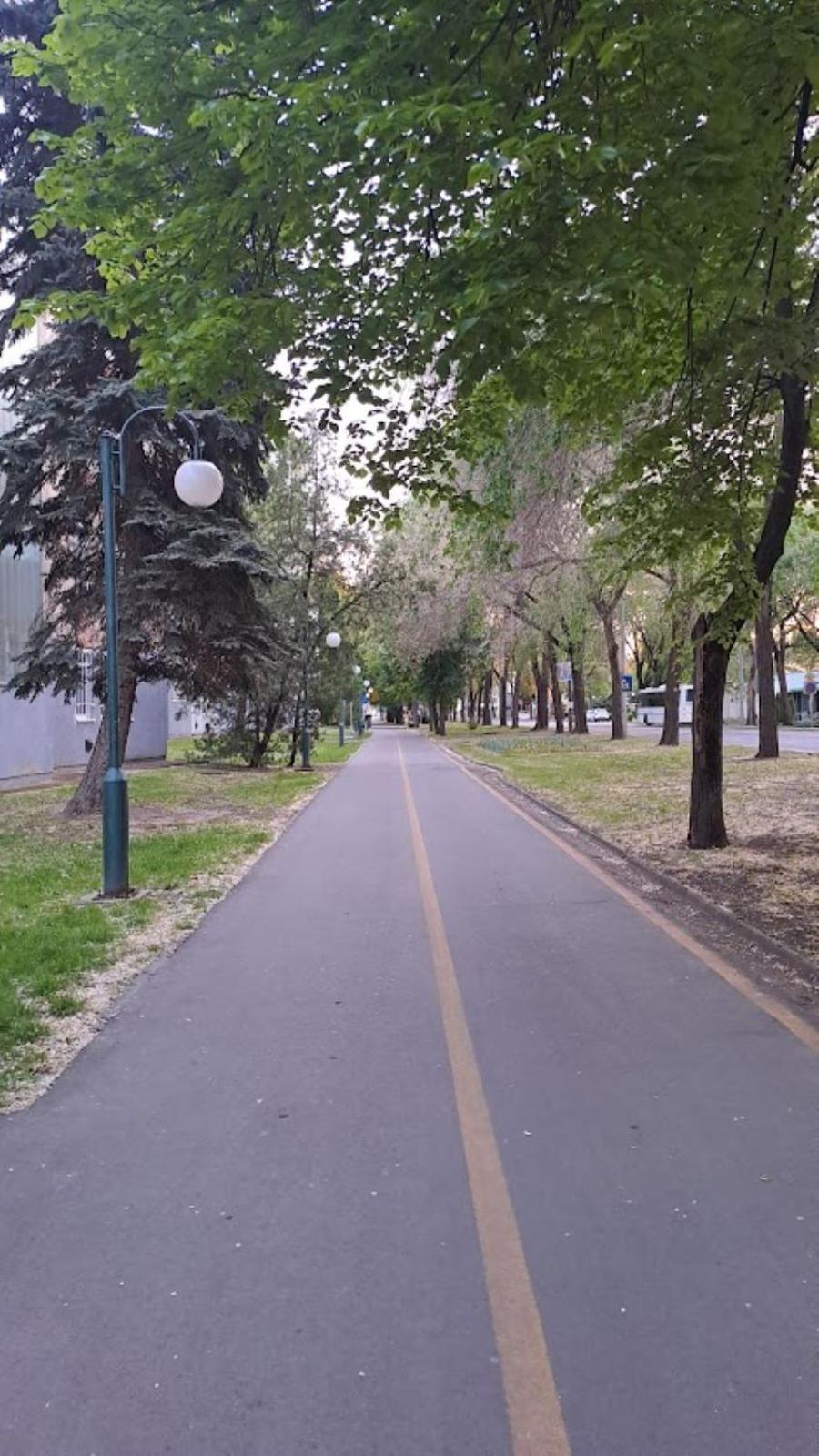 Szilfak City Apartman Hajdúszoboszló 外观 照片